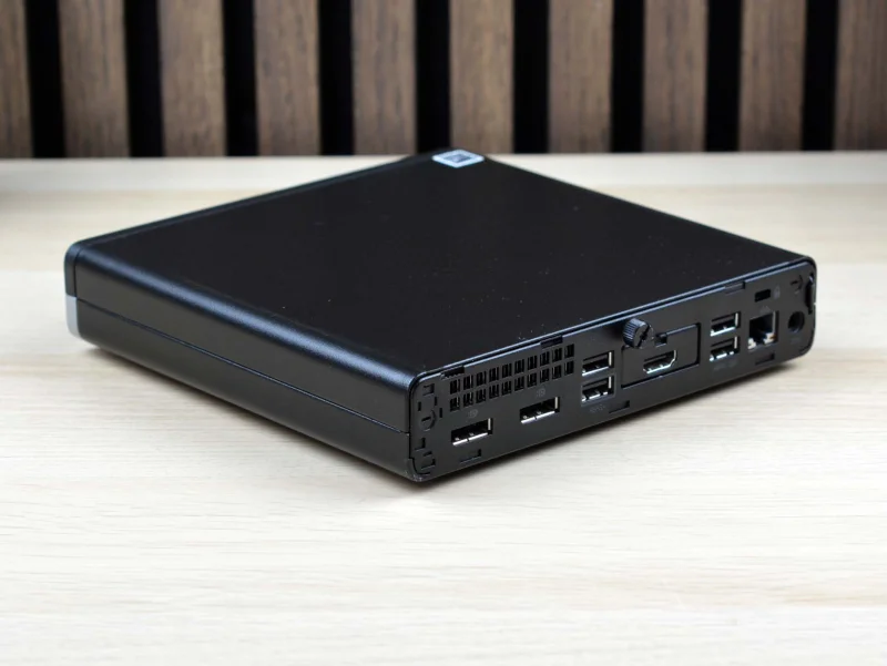 Mini komputer HP 705 G4 A10 9700E 8GB DDR4 128GB NVMe m.2 Win10H klasa B