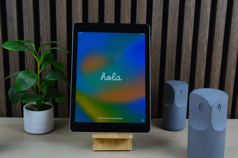 APPLE IPAD 5 Cellular BLACK TABLET