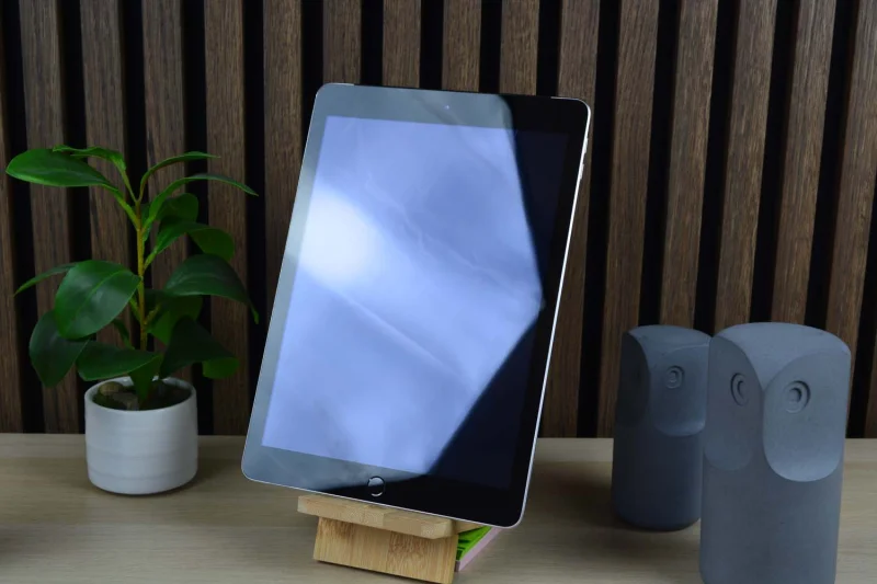 APPLE IPAD 5 Cellular BLACK TABLET