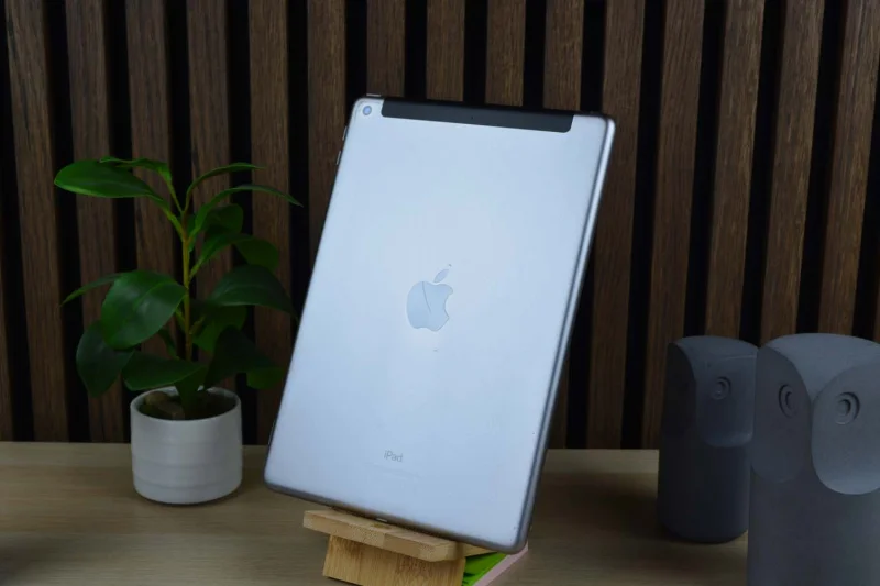 APPLE IPAD 5 Cellular BLACK TABLET