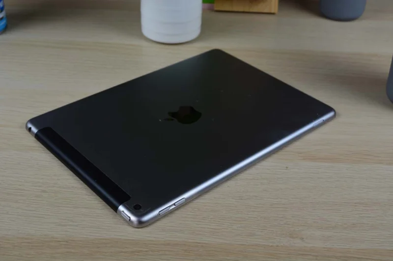 APPLE IPAD 5 Cellular BLACK TABLET