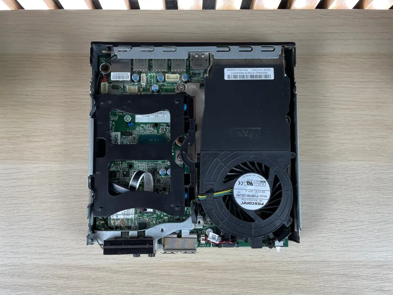 Komputer Lenovo THINKCENTRE M710Q tiny i5-6400T DDR4 16GB M.2 NVMe 256GB WiFi WIN10 Kl.-A