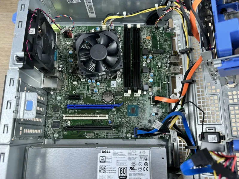 DELL OPTIPLEX 7040 MT i7-6700 M.2 NVMe 512GB DDR4 16GB WIN10