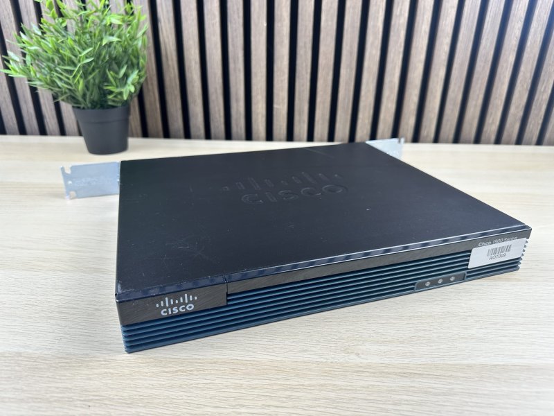 Router CISCO 1921