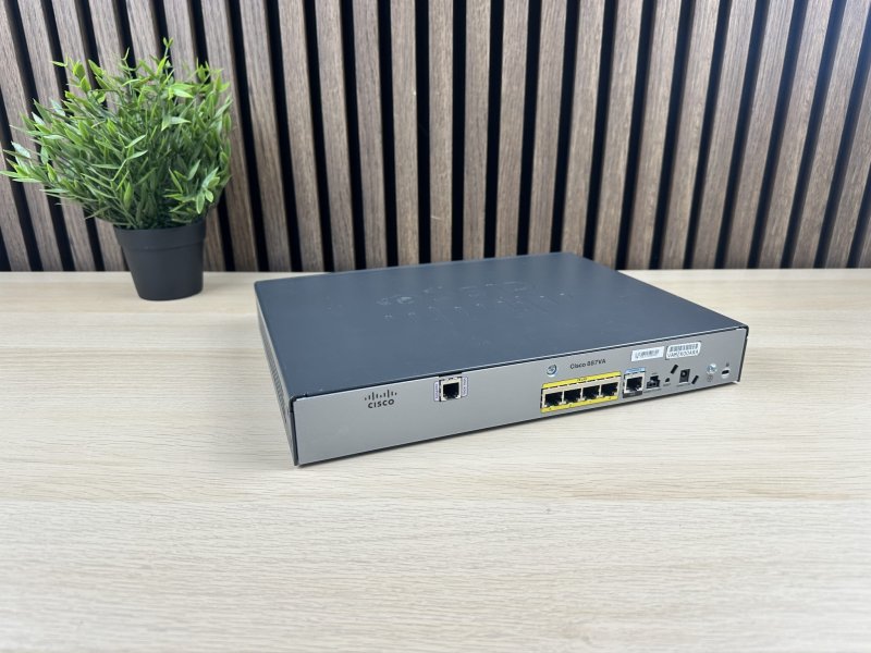 Router CISCO 880