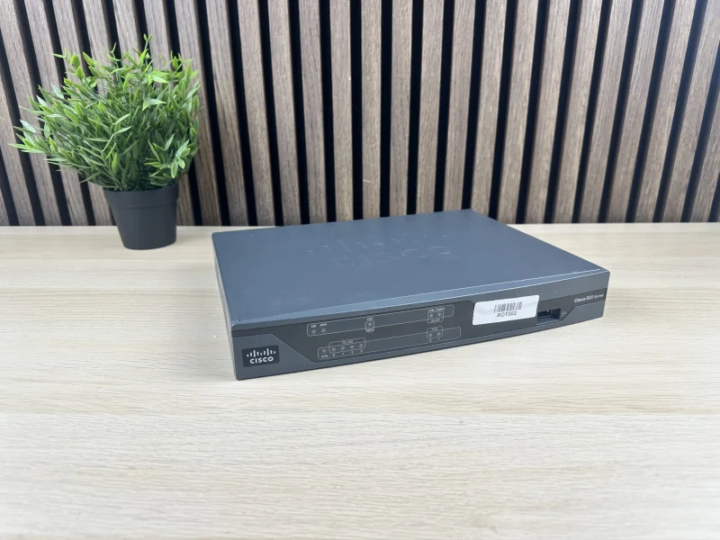 Router CISCO 861