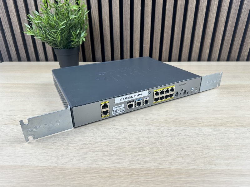 Router CISCO 890