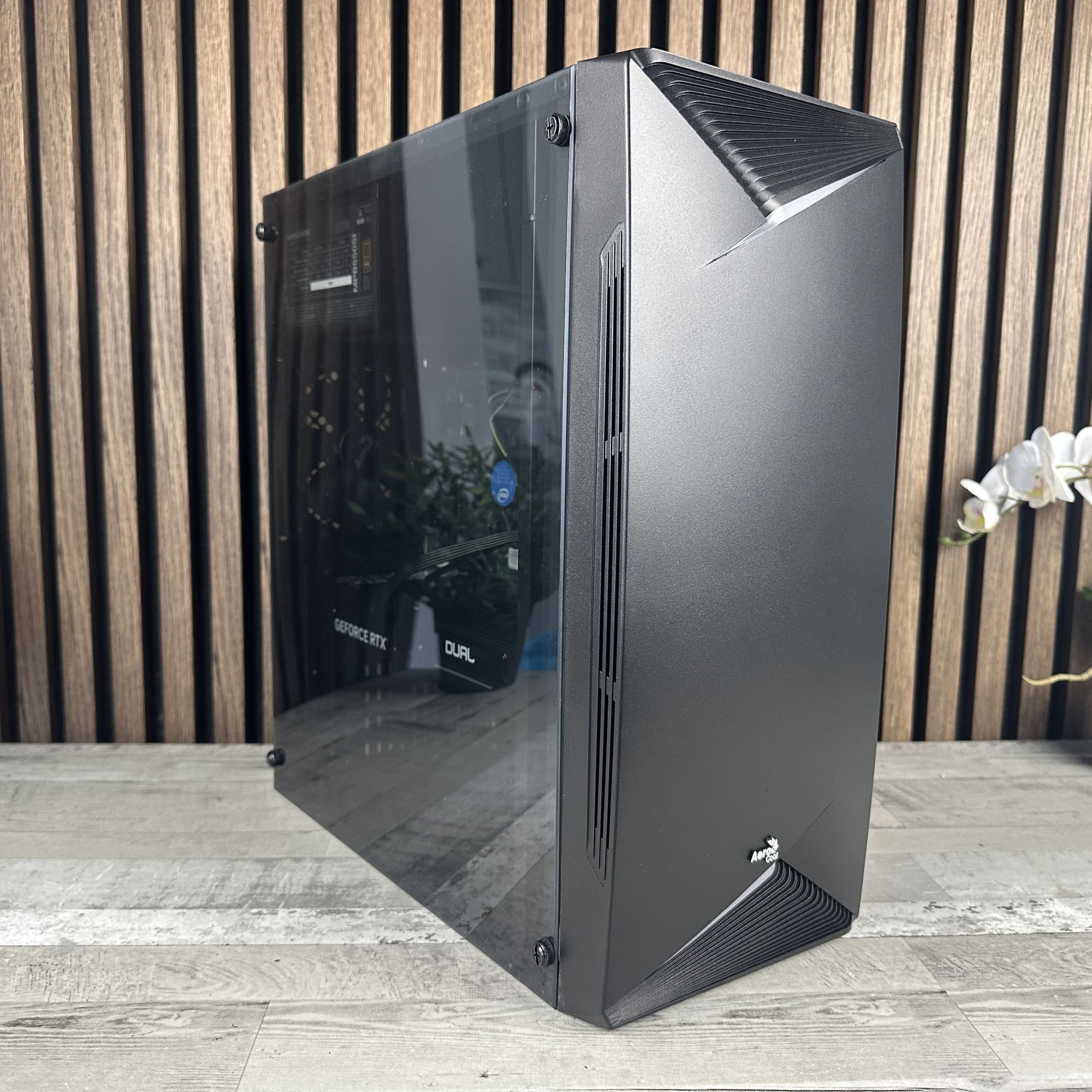 Komputer do gier! i5 9400F RTX 5060 32GB/512GB NVMe Win11H